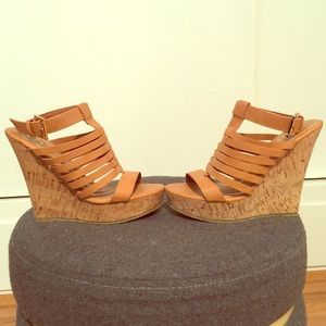 NWOT tan wedges
